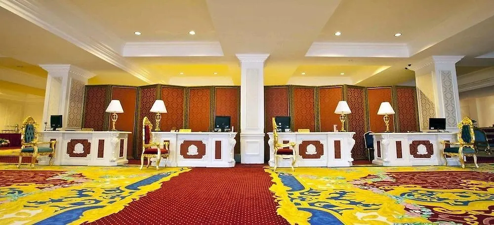 Royal Congress Hotel Κίεβο 3*,