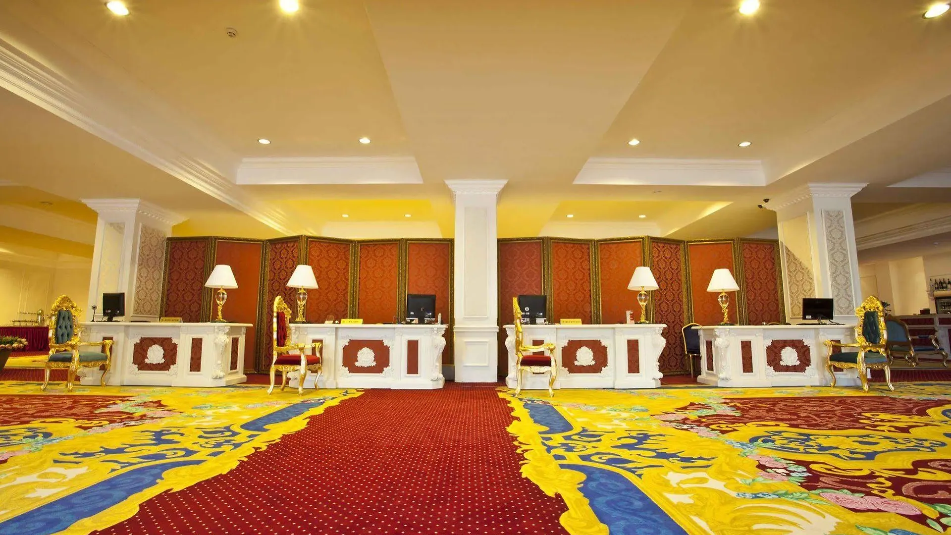 Royal Congress Hotel Κίεβο
