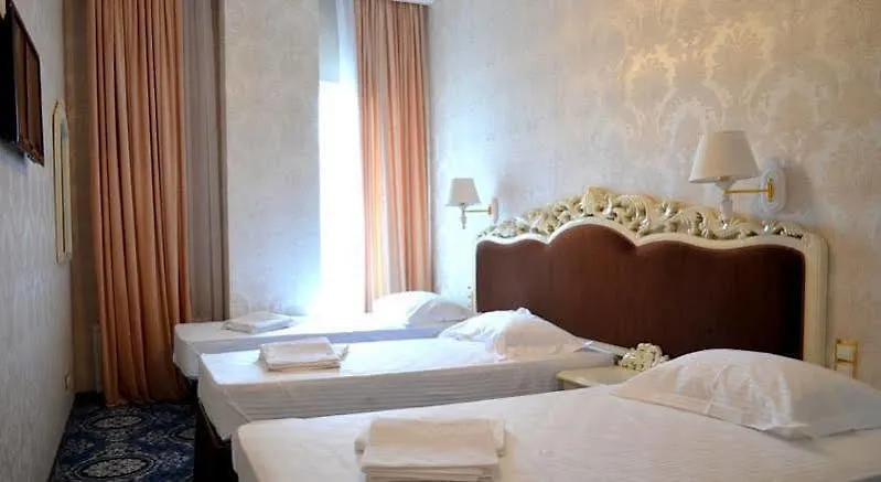 Royal Congress Hotel Kiev 3*,